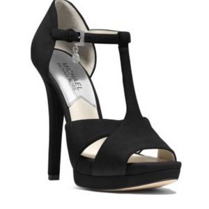 Sexy platform black heels.